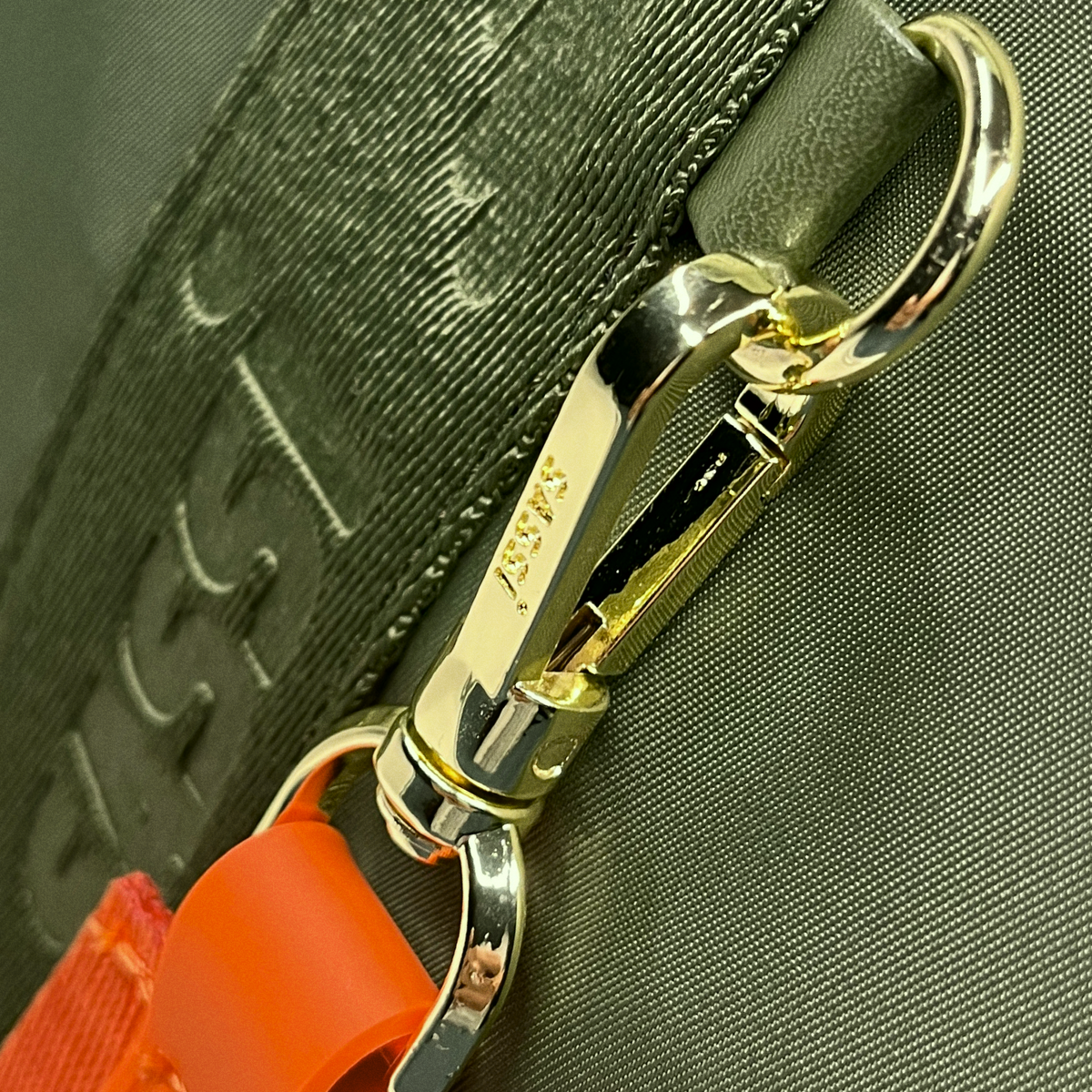 Artemis Tote — Green - Artemis buckle detail close-up